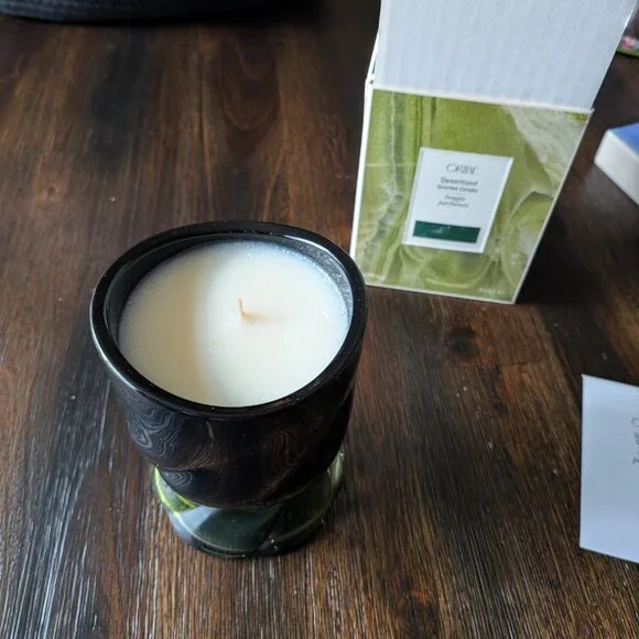 Oribe desertland scented candle - Picture 3 of 3